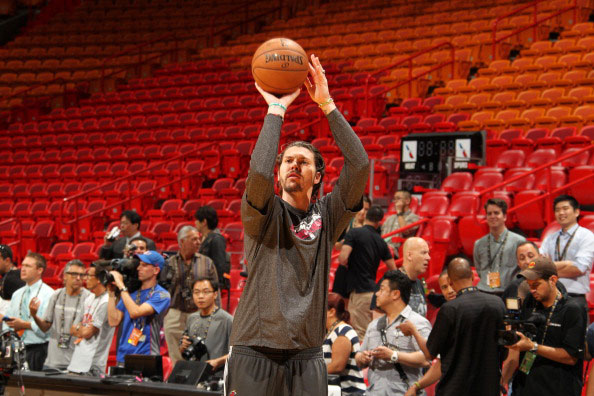 诉所有人 诉所有人